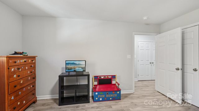 1608 Sharon Road, Winston Salem, NC 27103