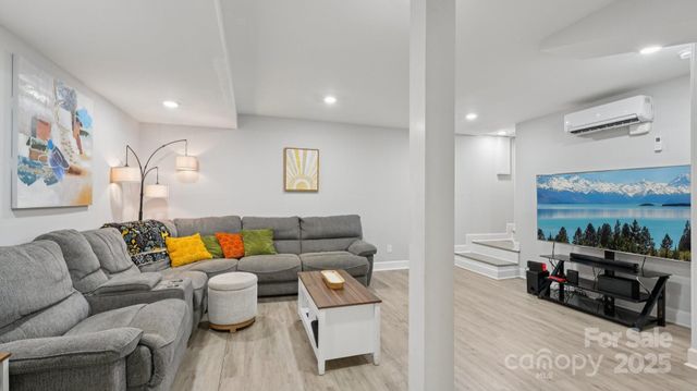 1608 Sharon Road, Winston Salem, NC 27103