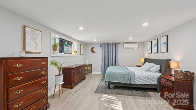 1608 Sharon Road, Winston Salem, NC 27103