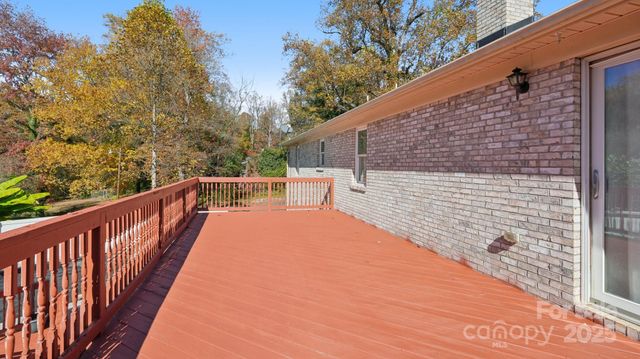 1608 Sharon Road, Winston Salem, NC 27103