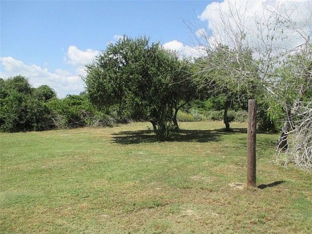 417 Glenoak, Corpus Christi, TX 78418