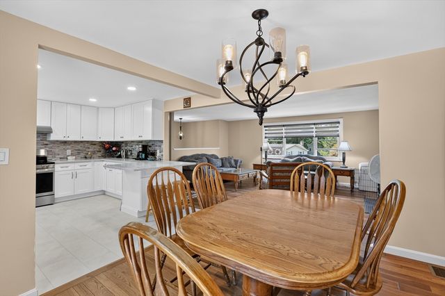 201 Swift Rd, Northbridge, MA 01588