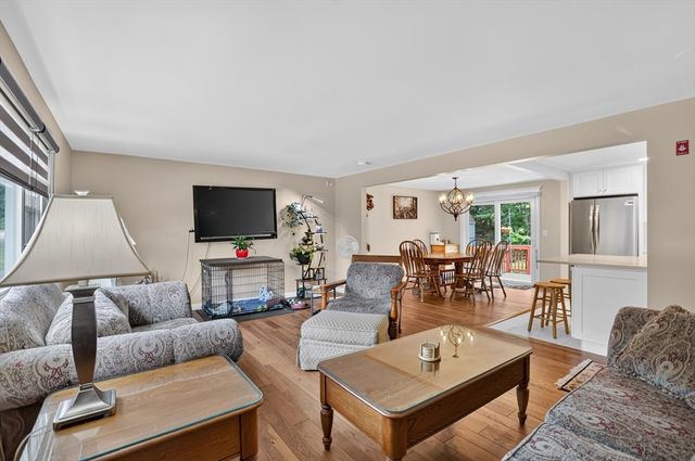 201 Swift Rd, Northbridge, MA 01588