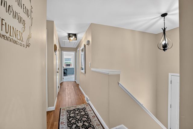 201 Swift Rd, Northbridge, MA 01588