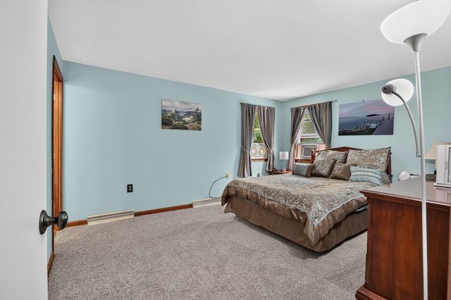 201 Swift Rd, Northbridge, MA 01588