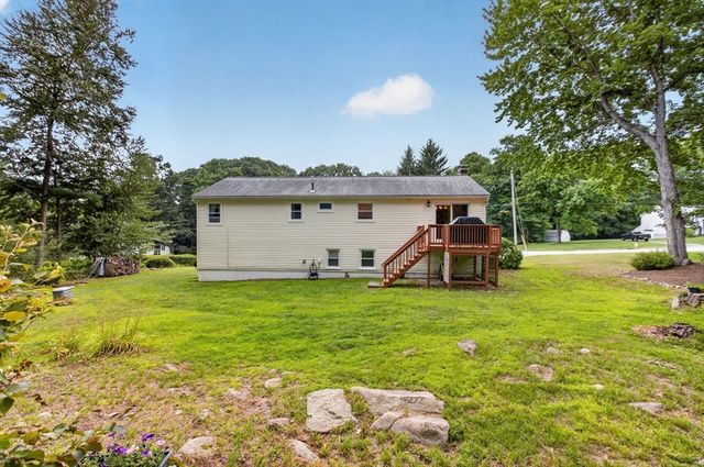 201 Swift Rd, Northbridge, MA 01588