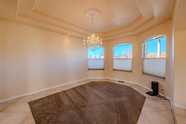 2304 La Vista Court NW, Albuquerque, NM 87120