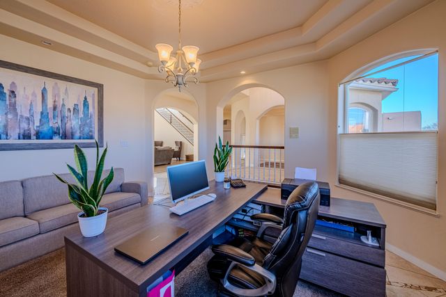 2304 La Vista Court NW, Albuquerque, NM 87120