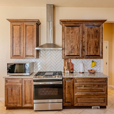 2304 La Vista Court NW, Albuquerque, NM 87120