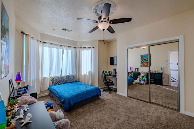 2304 La Vista Court NW, Albuquerque, NM 87120