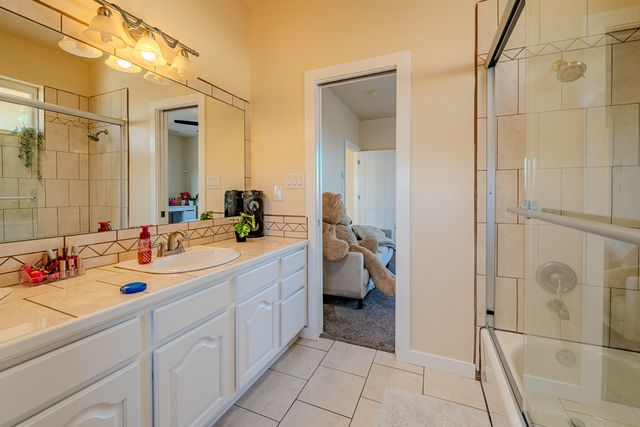 2304 La Vista Court NW, Albuquerque, NM 87120