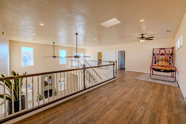 2304 La Vista Court NW, Albuquerque, NM 87120