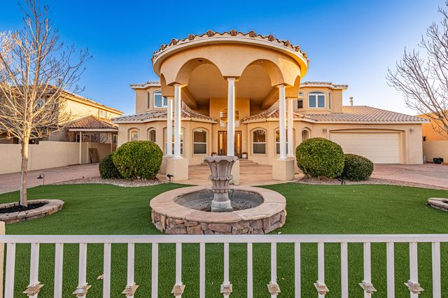 2304 La Vista Court NW, Albuquerque, NM 87120