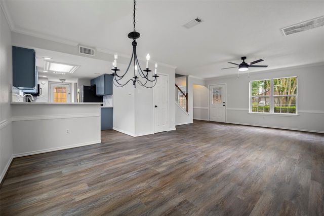 3718 Treasure Island Drive, Montgomery, TX 77356