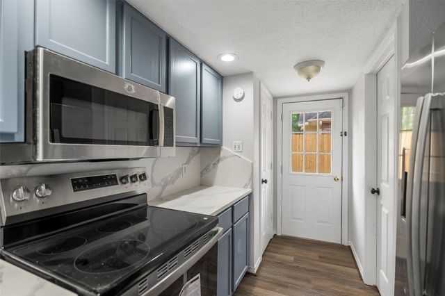 3718 Treasure Island Drive, Montgomery, TX 77356