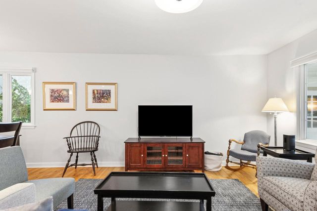 N88W6311 Willowbrooke DRIVE, Cedarburg, WI 53012