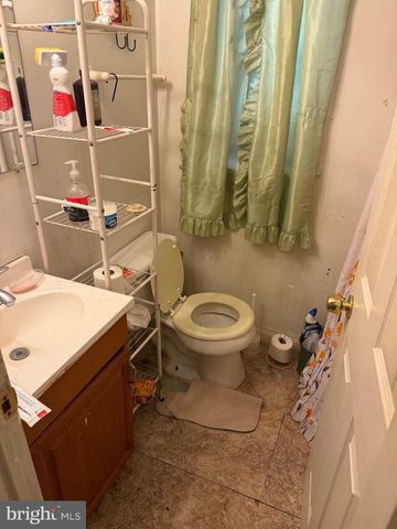 720 CABIN BRANCH DR, Capitol Heights, MD 20743