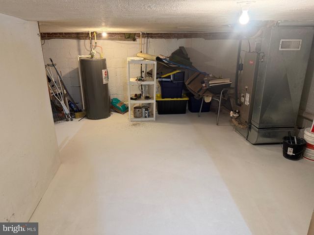 720 CABIN BRANCH DR, Capitol Heights, MD 20743