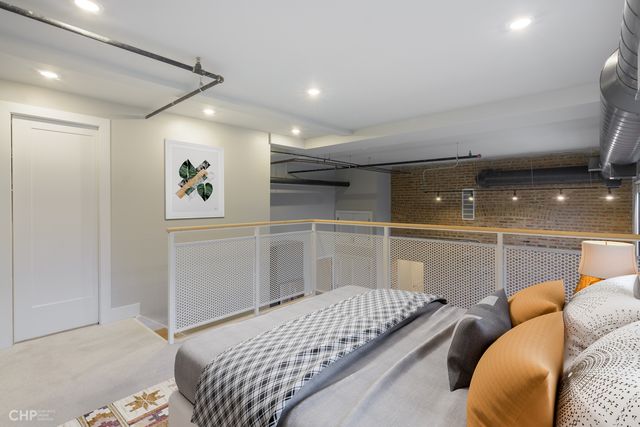 729 N Sangamon Street 309, Chicago, IL 60642