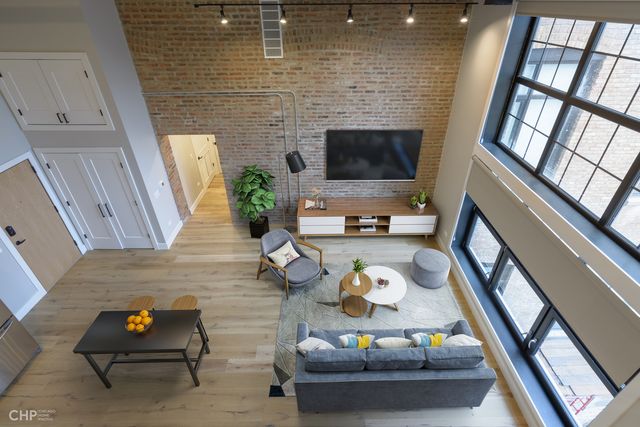 729 N Sangamon Street 309, Chicago, IL 60642