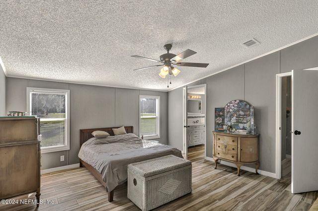 141 WOODS Road, San Mateo, FL 32187