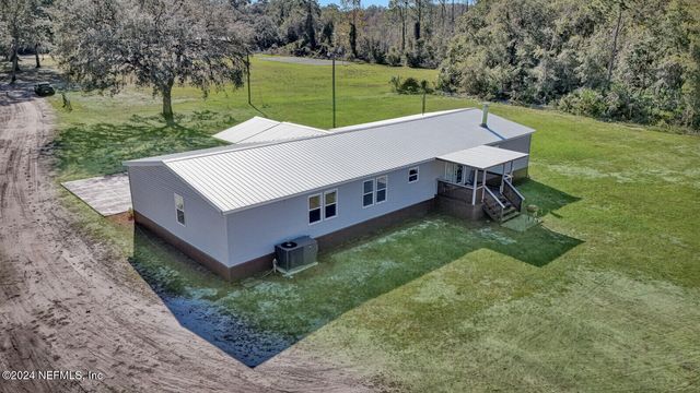 141 WOODS Road, San Mateo, FL 32187