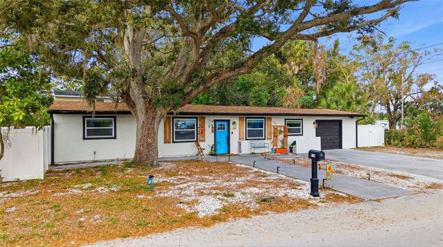 715 53RD STREET S, Gulfport, FL 33707