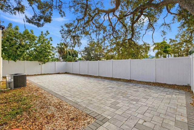 715 53RD STREET S, Gulfport, FL 33707