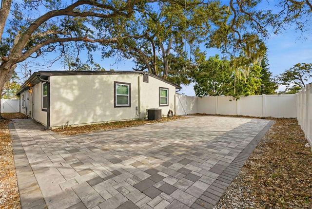 715 53RD STREET S, Gulfport, FL 33707
