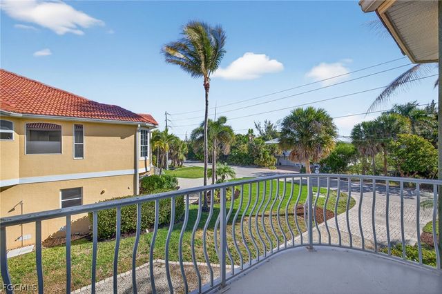 779 Pyrula AVE, Sanibel, FL 33957