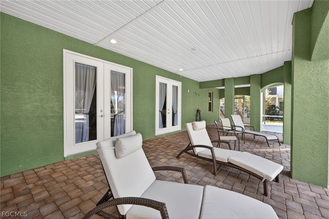 779 Pyrula AVE, Sanibel, FL 33957