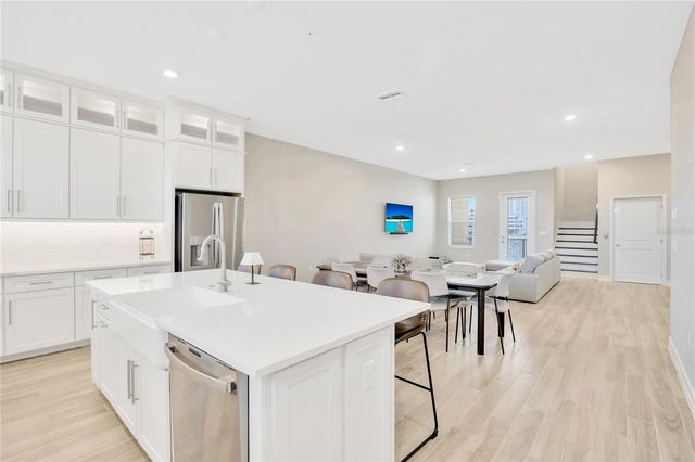 5351 BRIDGE STREET 100, Tampa, FL 33611