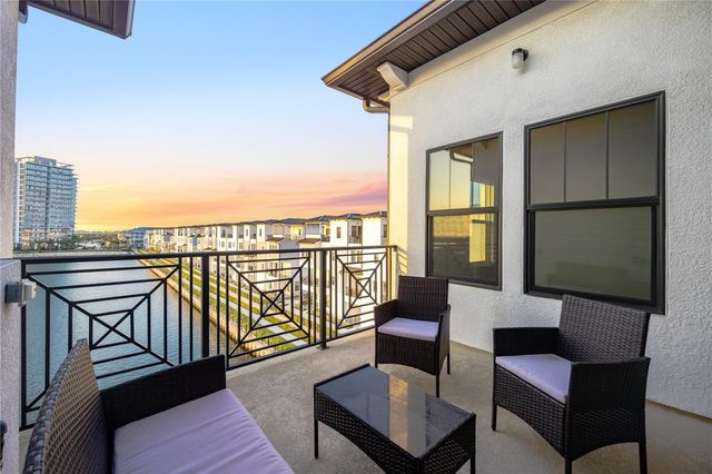 5351 BRIDGE STREET 100, Tampa, FL 33611