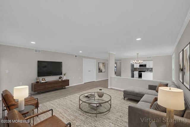 20 Woodstock Lane, Manchester, NJ 08759