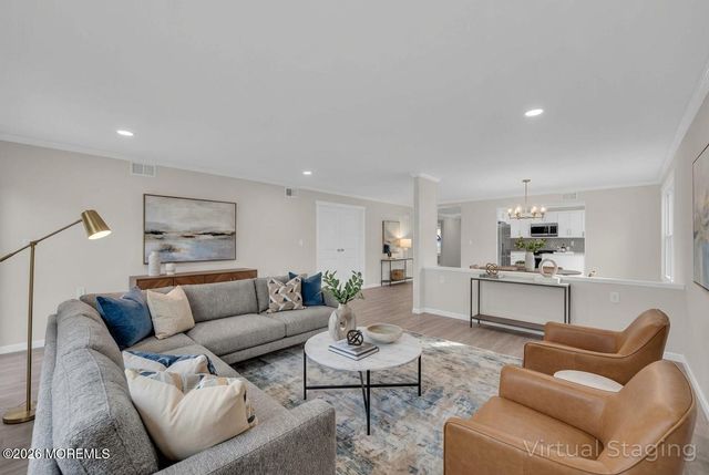 20 Woodstock Lane, Manchester, NJ 08759