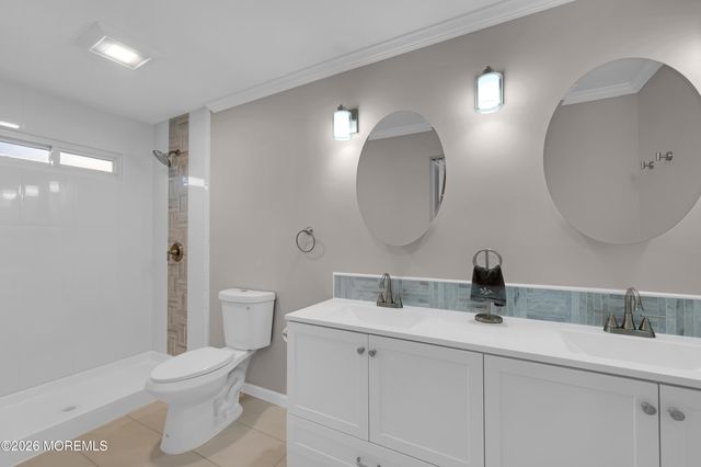 20 Woodstock Lane, Manchester, NJ 08759