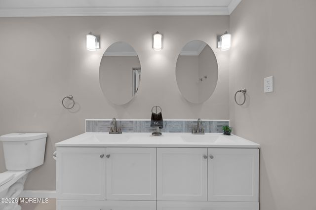 20 Woodstock Lane, Manchester, NJ 08759