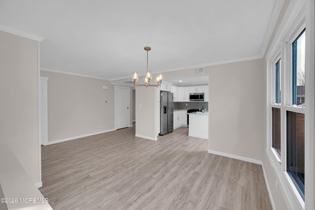 20 Woodstock Lane, Manchester, NJ 08759