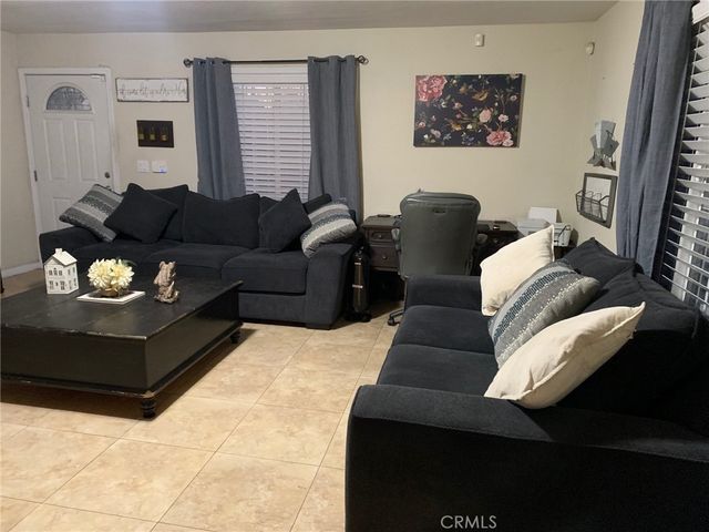 10316 S San Pedro Street, Los Angeles, CA 90003