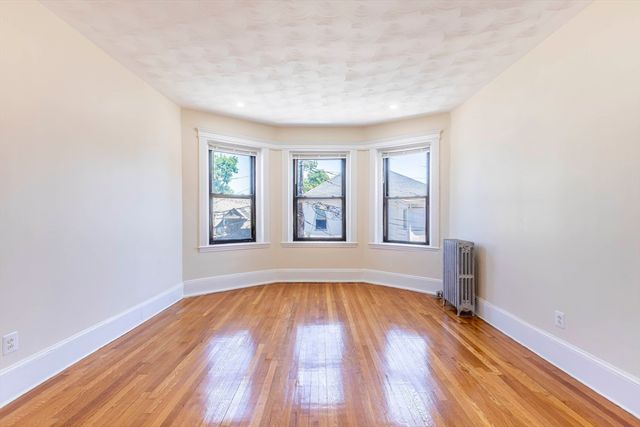 94 Hutchings 3, Boston, MA 02121