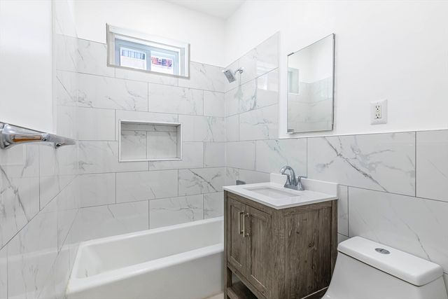 94 Hutchings 3, Boston, MA 02121