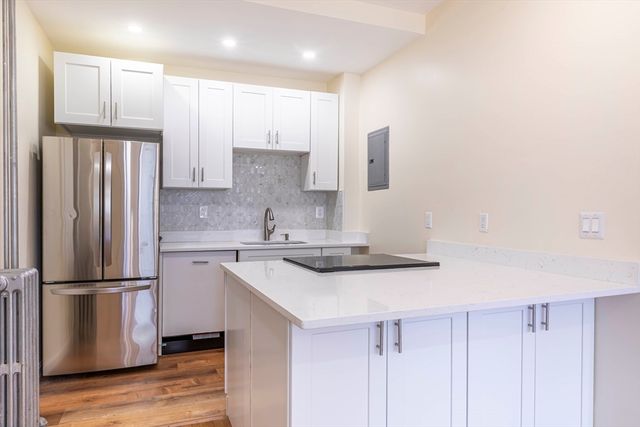 94 Hutchings 3, Boston, MA 02121