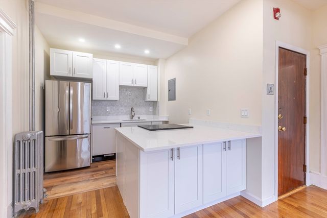 94 Hutchings 3, Boston, MA 02121