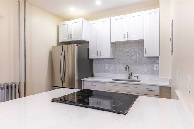 94 Hutchings 3, Boston, MA 02121