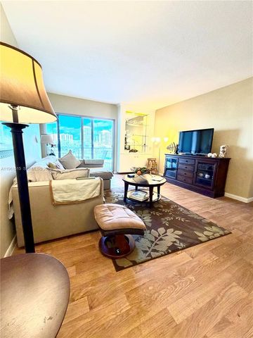 400 Kings Point Dr 524, Sunny Isles Beach, FL 33160