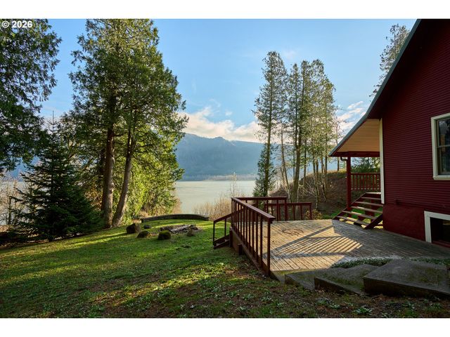 52 PUZZLED WOMAN Rd, Washougal, WA 98671