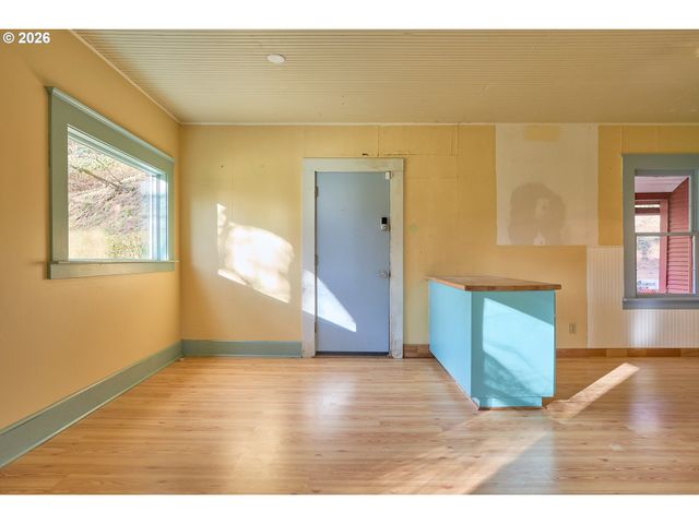 52 PUZZLED WOMAN Rd, Washougal, WA 98671