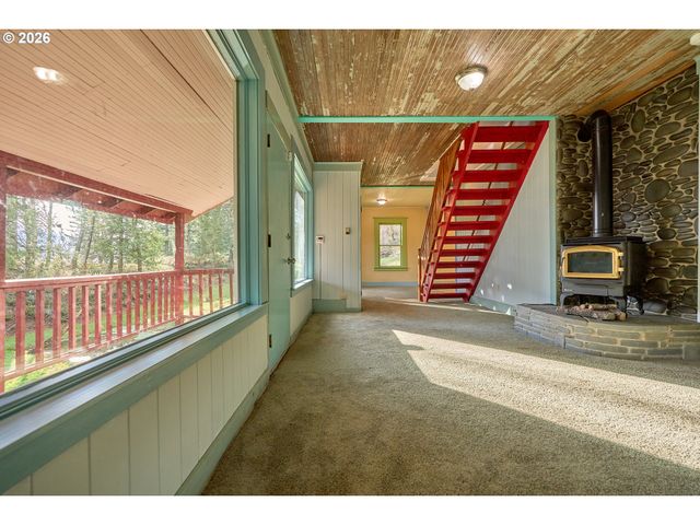 52 PUZZLED WOMAN Rd, Washougal, WA 98671