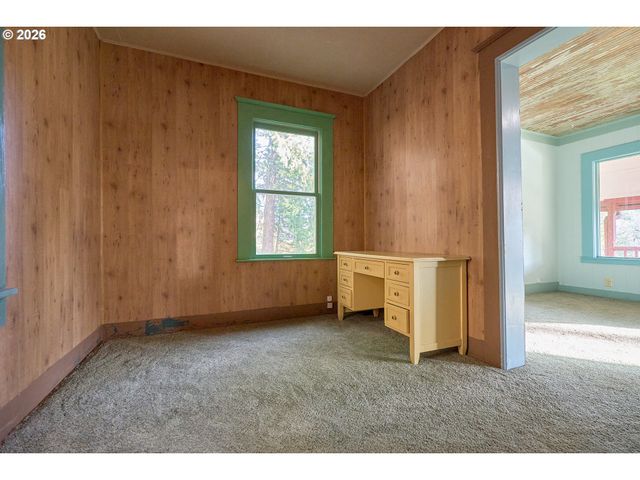 52 PUZZLED WOMAN Rd, Washougal, WA 98671