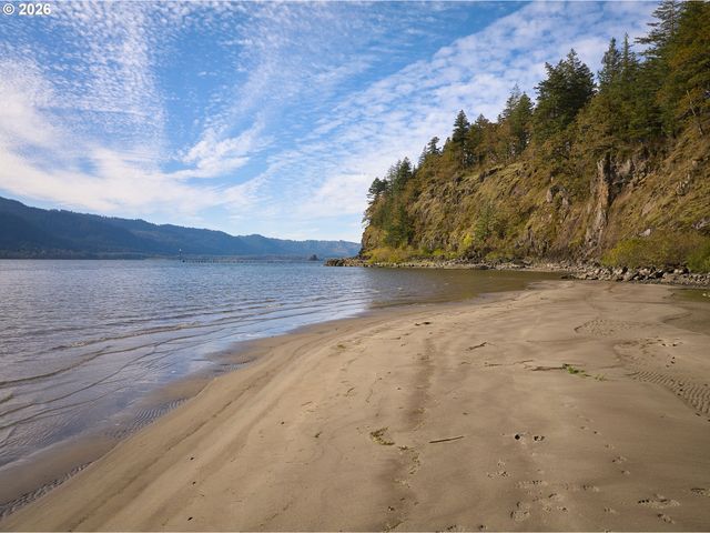 52 PUZZLED WOMAN Rd, Washougal, WA 98671